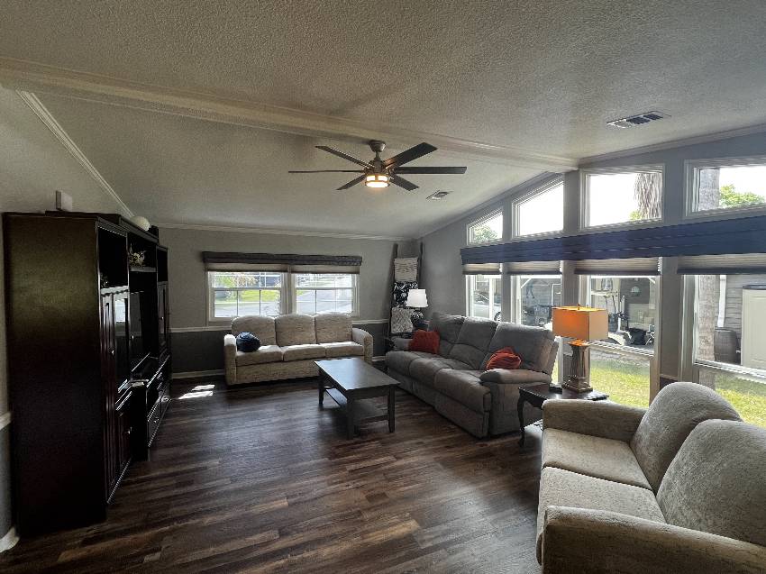 194 Fairway Circle a Winter Haven, FL Mobile or Manufactured Home for Sale